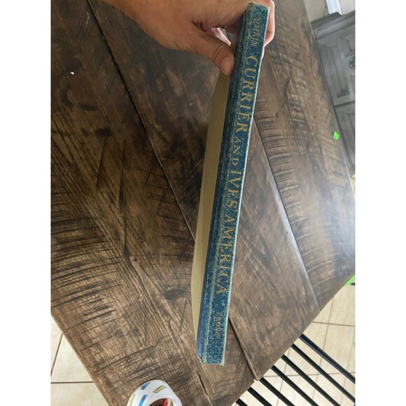 Vintage 1952 Currier and Ives America Table Top Book - Picture 4 of 12